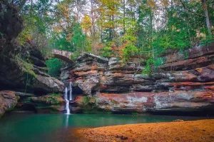 fall leafpeeping Hocking Hills one-night stay